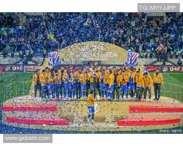 全球顶级足球俱乐部球星闪耀绿茵演绎巅峰对决与荣耀时刻 全球顶级足球俱乐部球星闪耀绿茵演绎巅峰对决与荣耀时刻